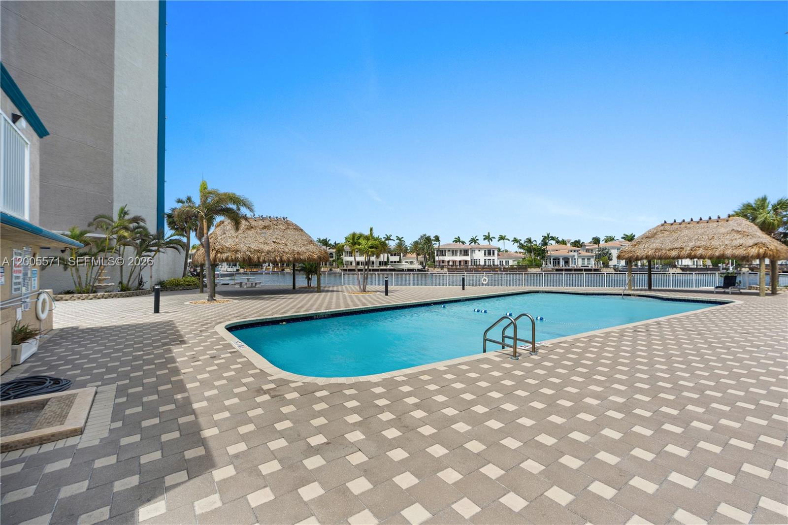 ALLINGTON TOWERS CONDO - Residential Lease