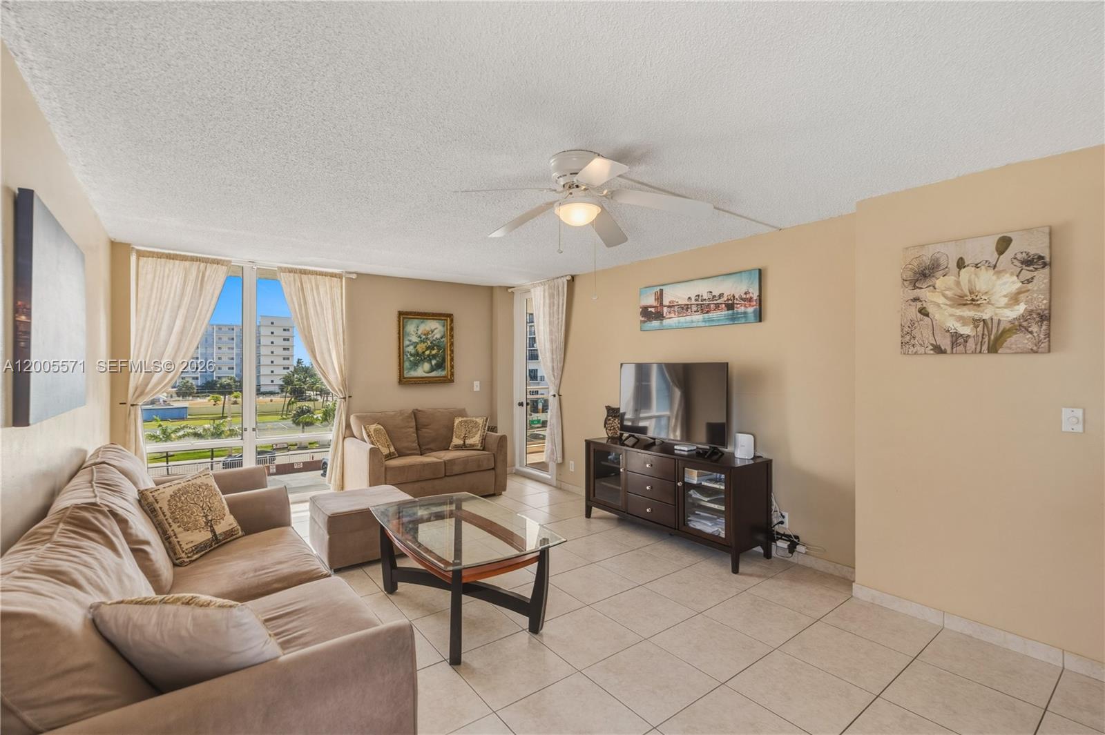 ALLINGTON TOWERS CONDO - Residential Lease
