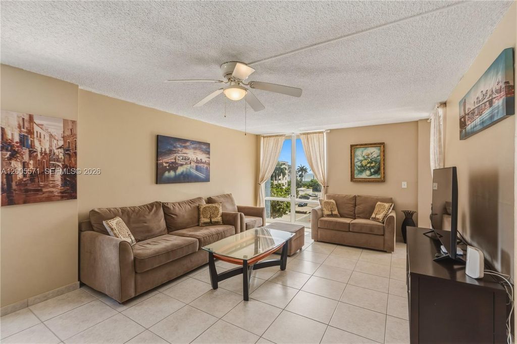 Photo of 1600 S Ocean Dr #4G, Hollywood, FL 33019 (MLS # A12005571)
