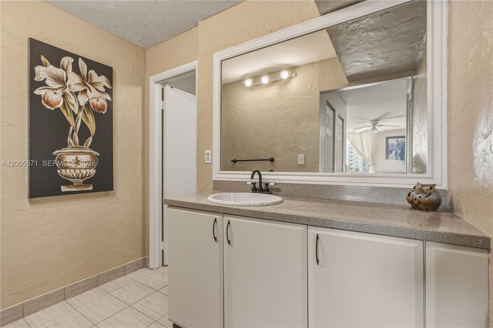 ALLINGTON TOWERS CONDO - Residential Lease