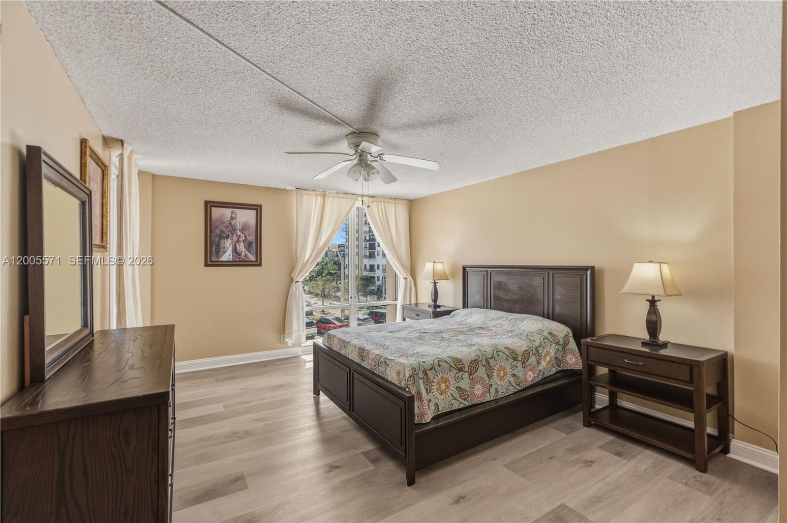 ALLINGTON TOWERS CONDO - Residential Lease