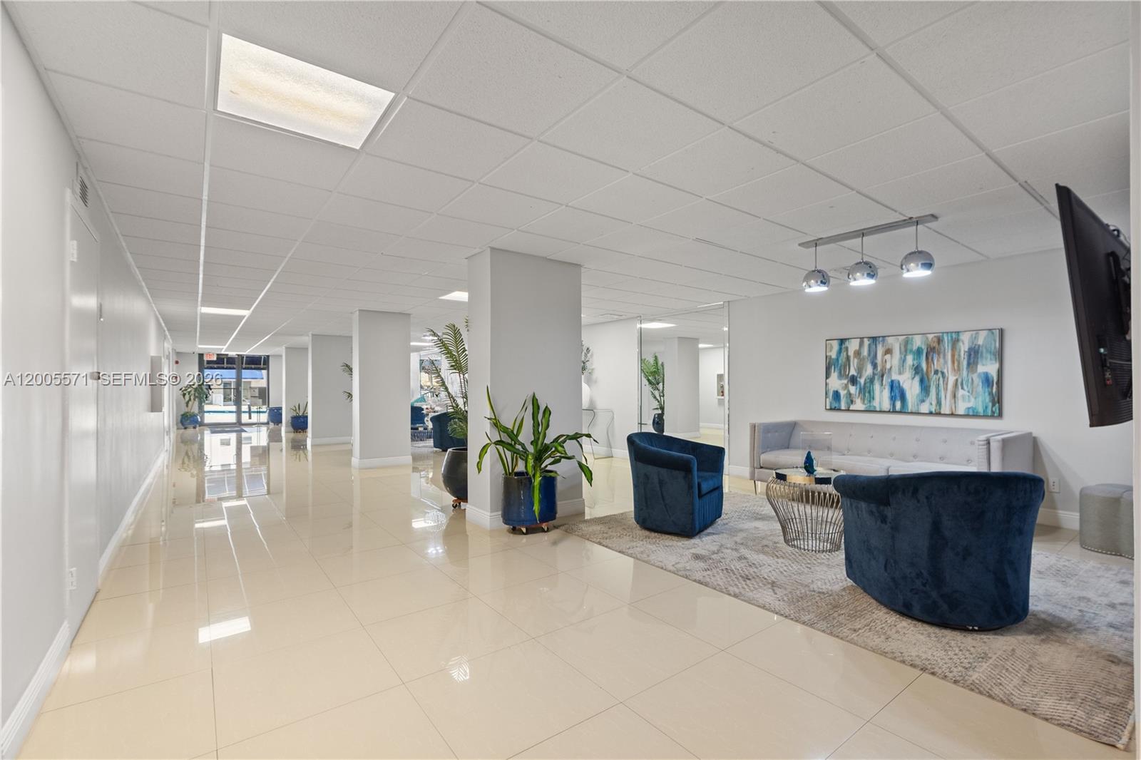 ALLINGTON TOWERS CONDO - Residential Lease
