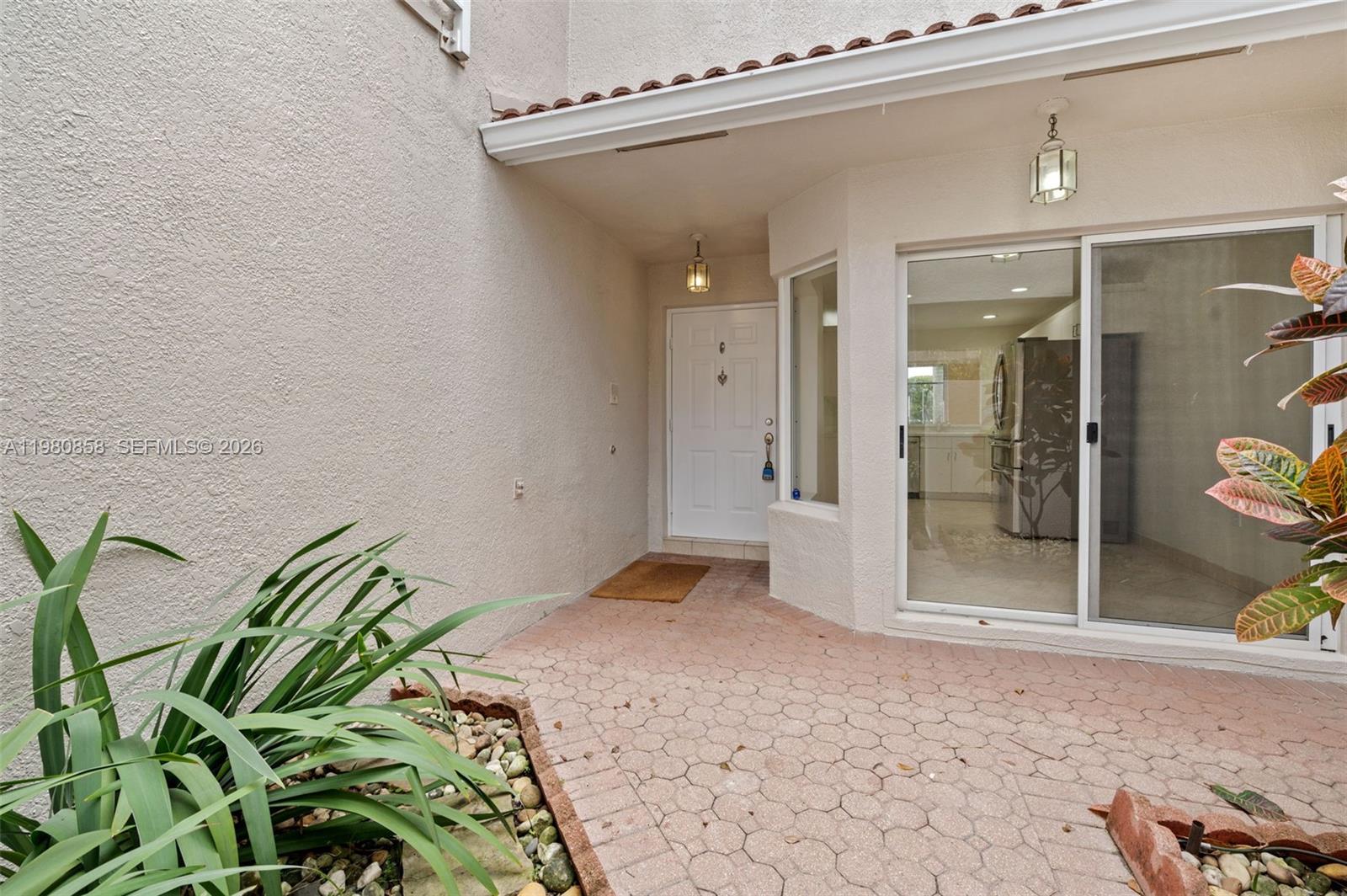 DORAL GREENS - Residential