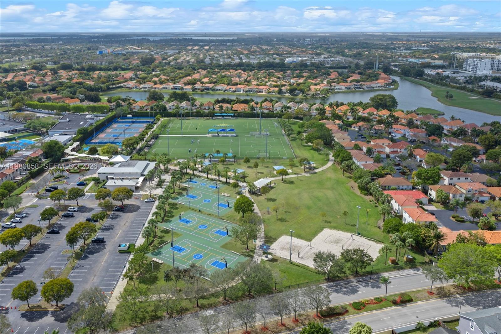 DORAL GREENS - Residential