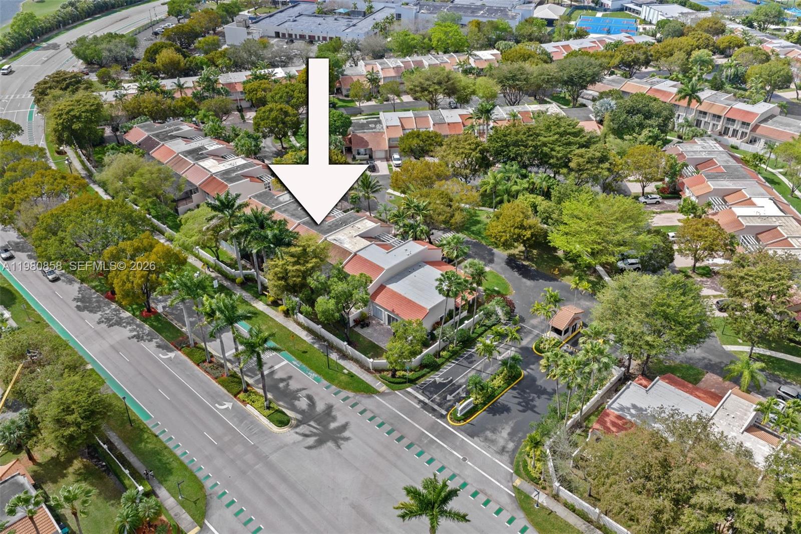 DORAL GREENS - Residential