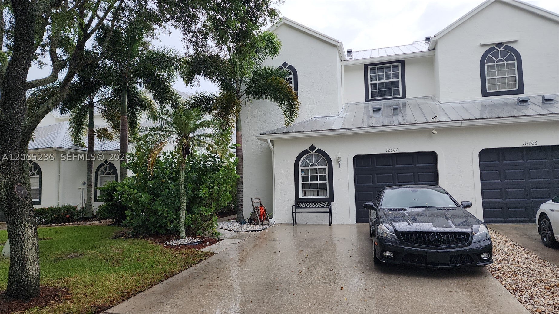 10702 Pelican Dr