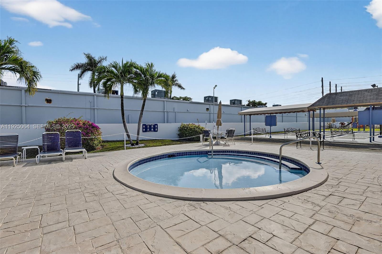 RAVENSWOOD NORTH - Residential