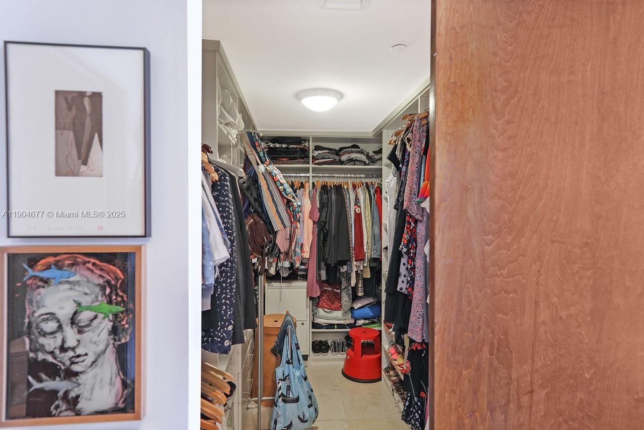 ICON BRICKELL CONDO NO 1 - Residential Lease