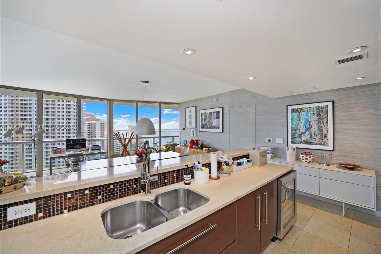 ICON BRICKELL CONDO NO 1 - Residential Lease