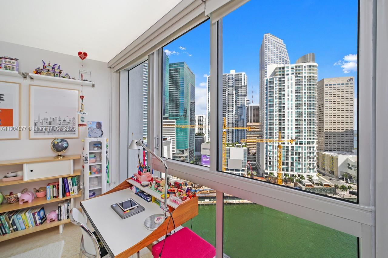 ICON BRICKELL CONDO NO 1 - Residential Lease