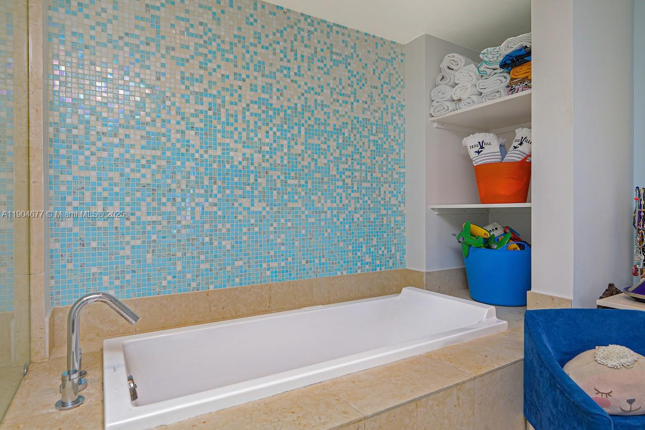 ICON BRICKELL CONDO NO 1 - Residential Lease