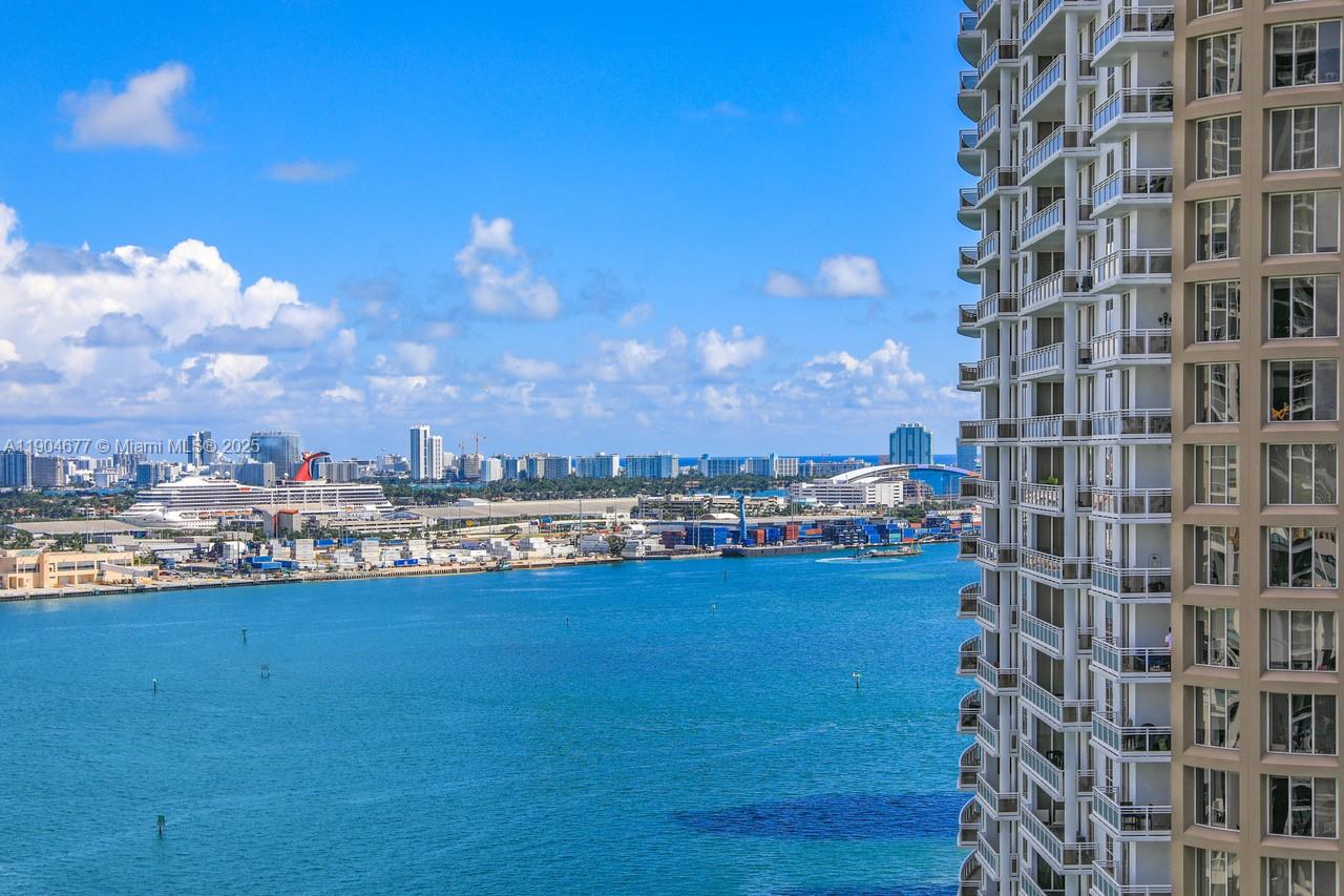 ICON BRICKELL CONDO NO 1 - Residential Lease