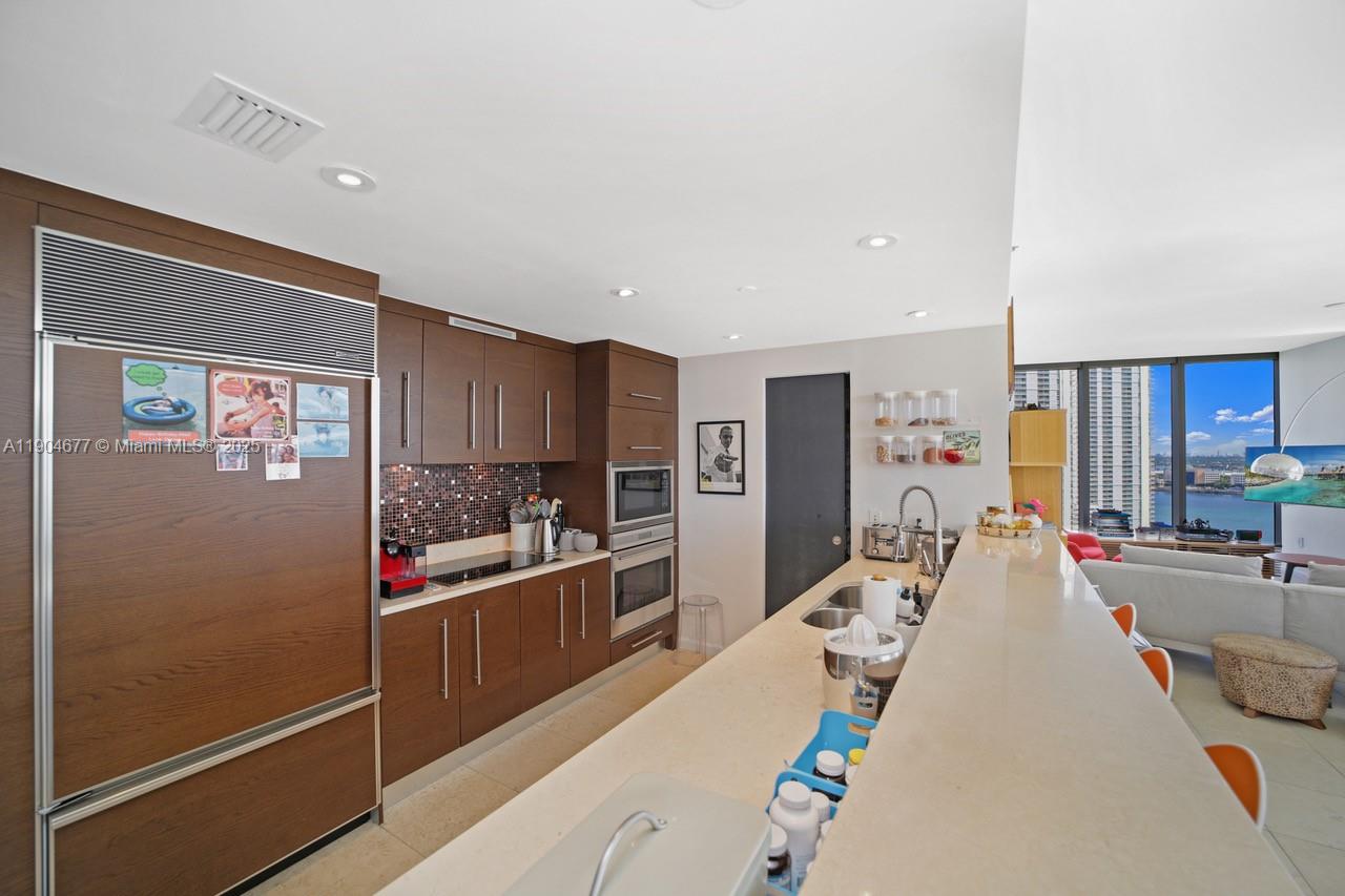 ICON BRICKELL CONDO NO 1 - Residential Lease