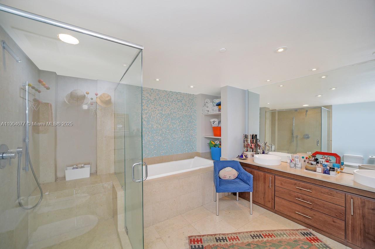 ICON BRICKELL CONDO NO 1 - Residential Lease