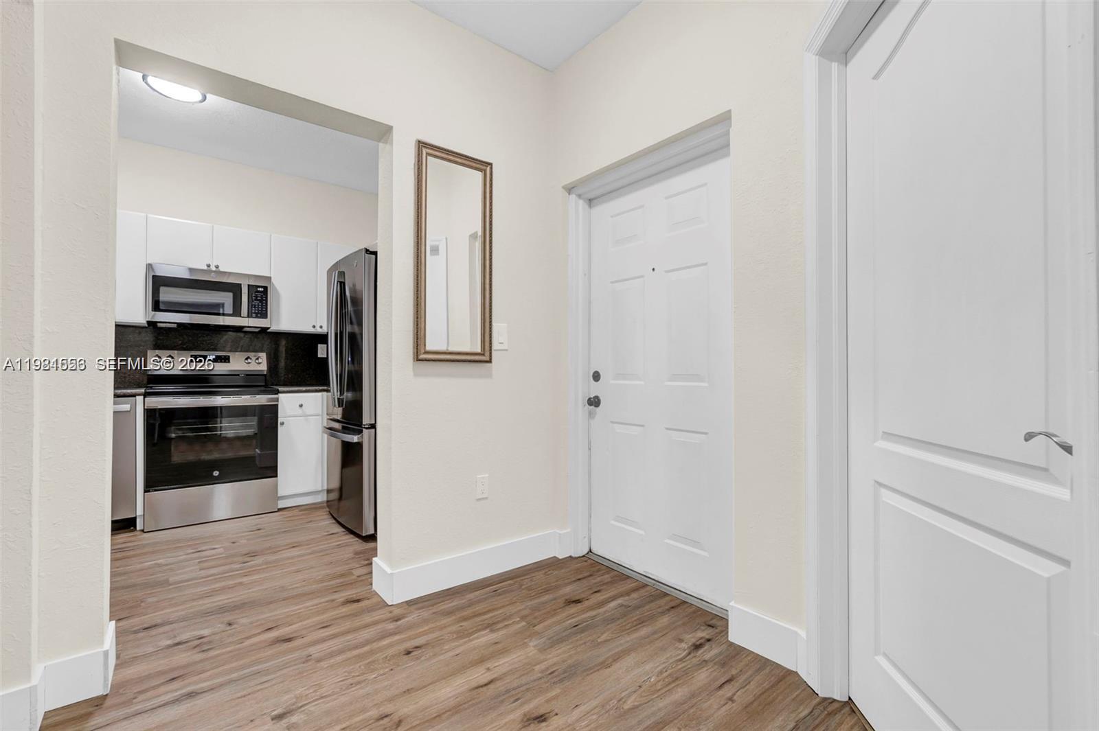 SHOMA HOMES AT COUNTRY CL - Residential Lease