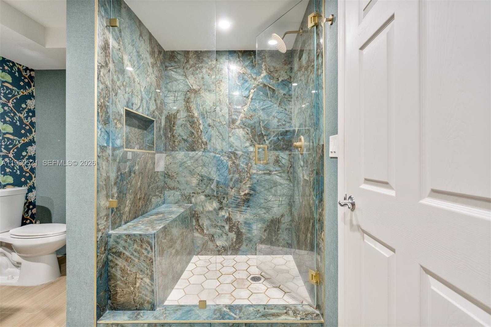 THE TOWNHOMES OF QUAYSIDE - Residential