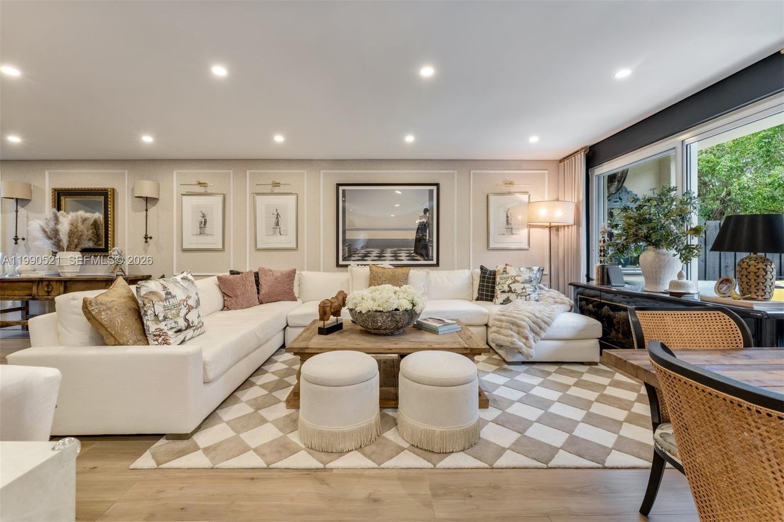 THE TOWNHOMES OF QUAYSIDE - Residential