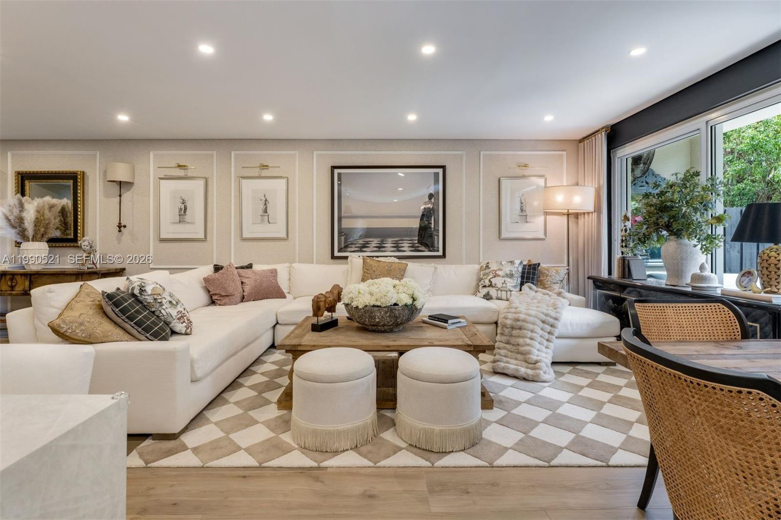 THE TOWNHOMES OF QUAYSIDE - Residential