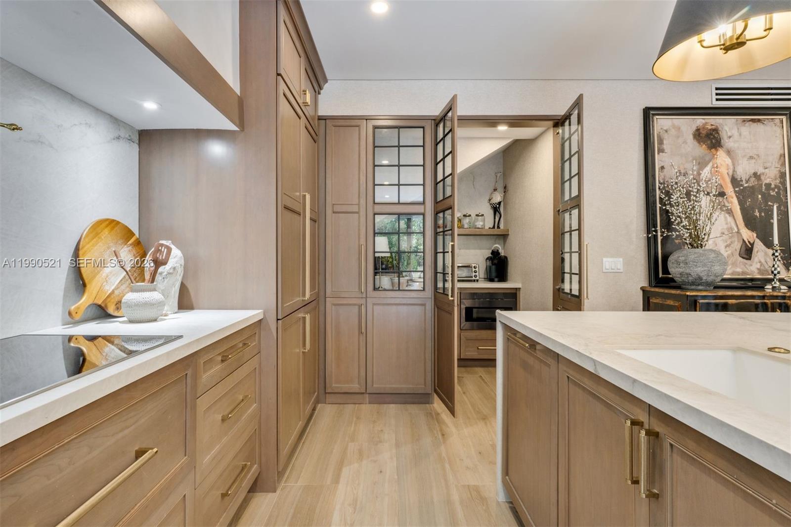 THE TOWNHOMES OF QUAYSIDE - Residential