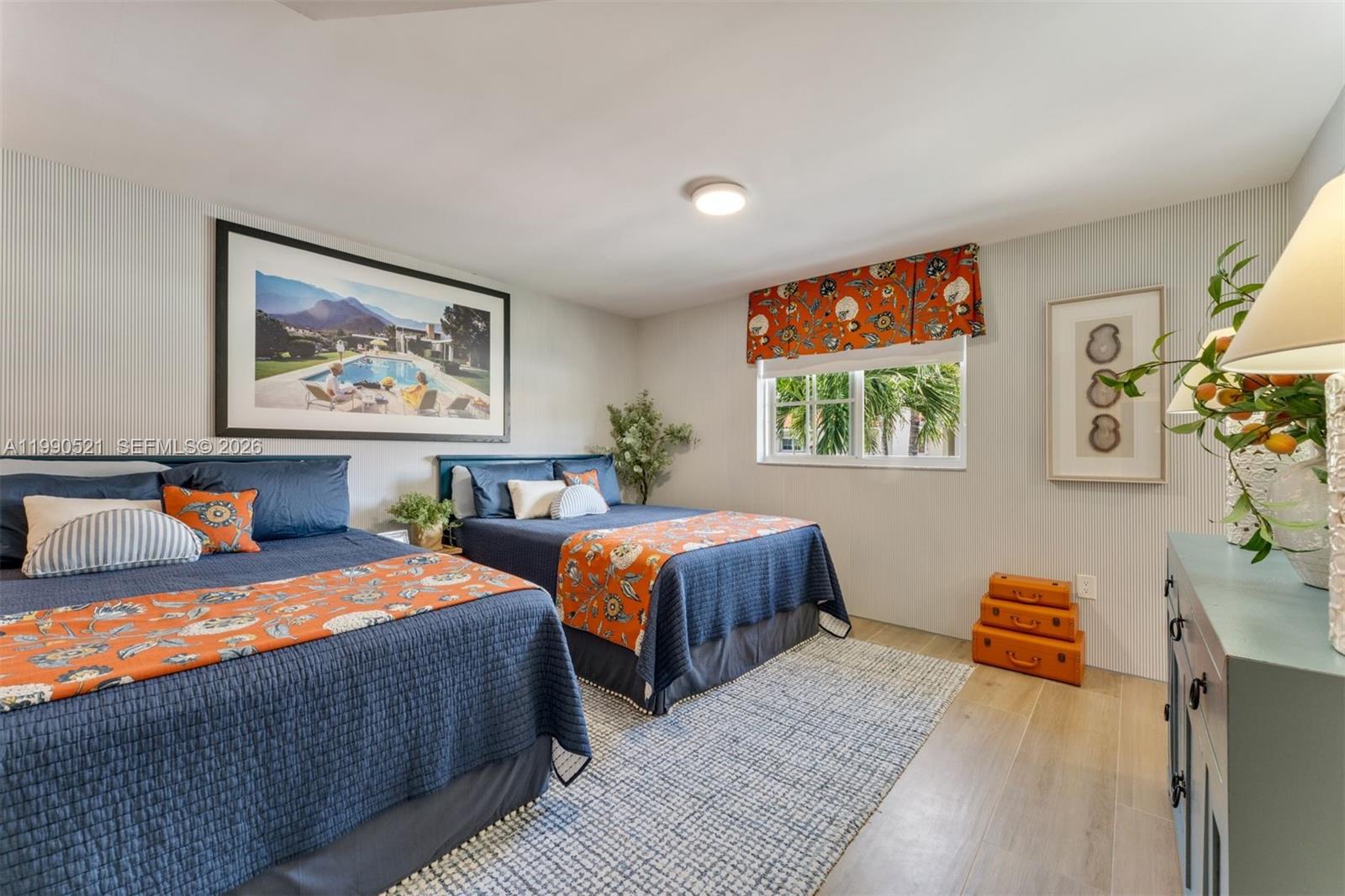 THE TOWNHOMES OF QUAYSIDE - Residential