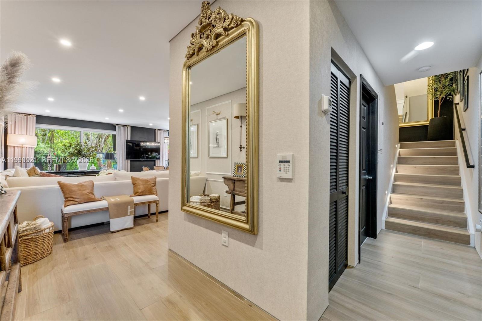 THE TOWNHOMES OF QUAYSIDE - Residential