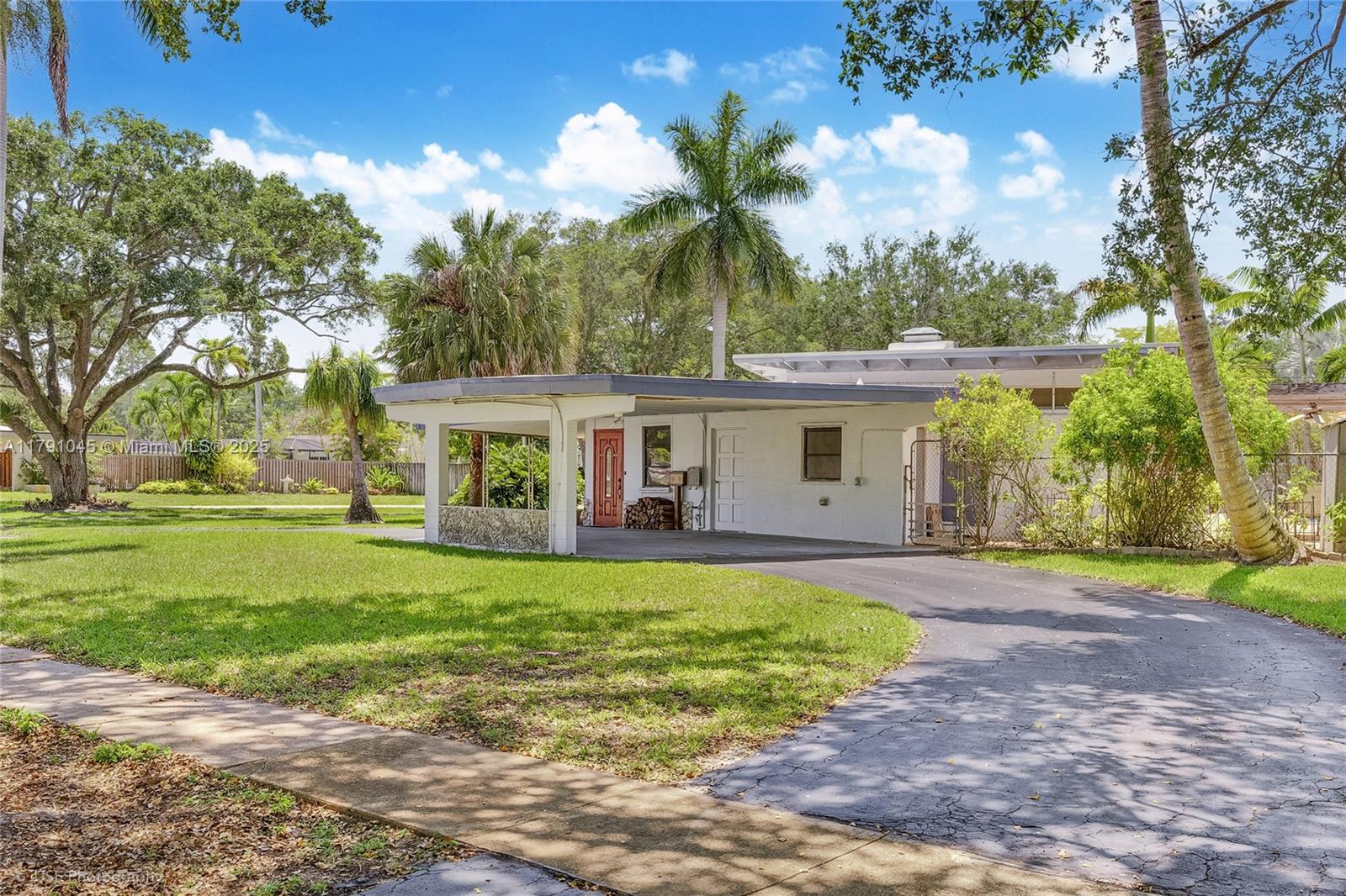search properties 3 801 Orchid Dr