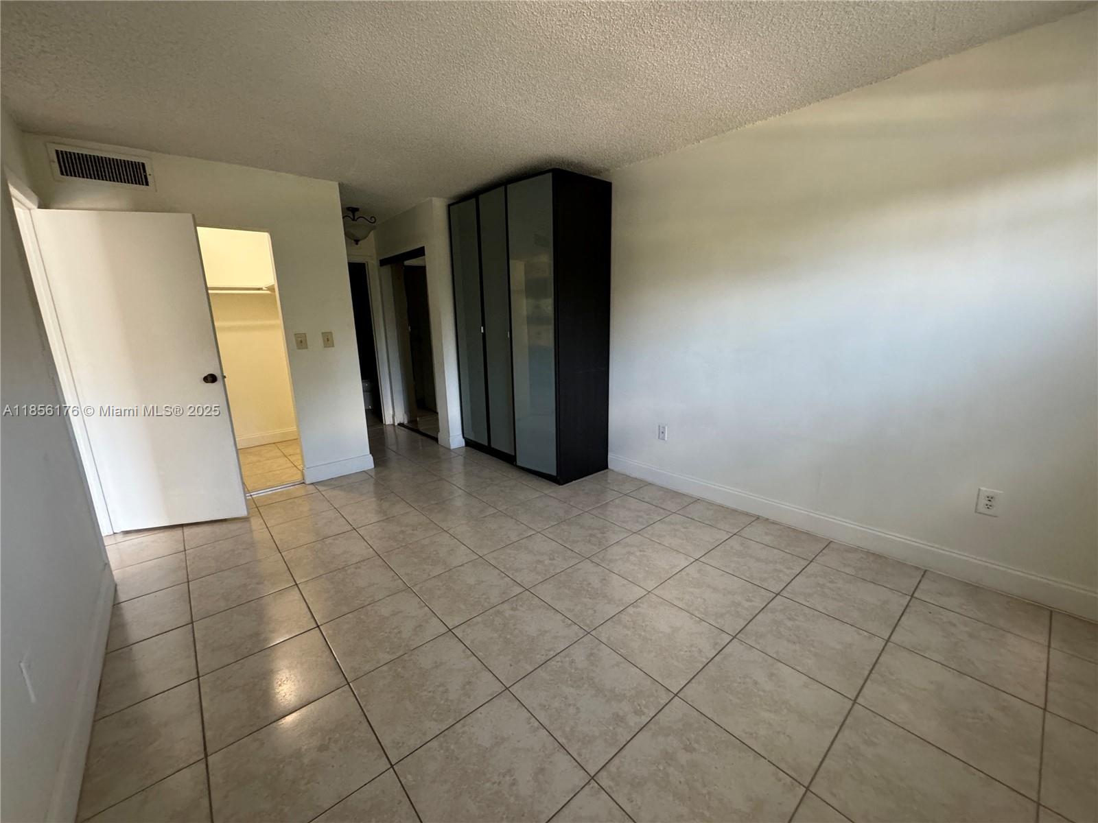 TALL TREES CONDO - Residential