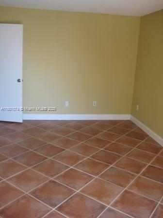 1801 S Treasure Dr 307
