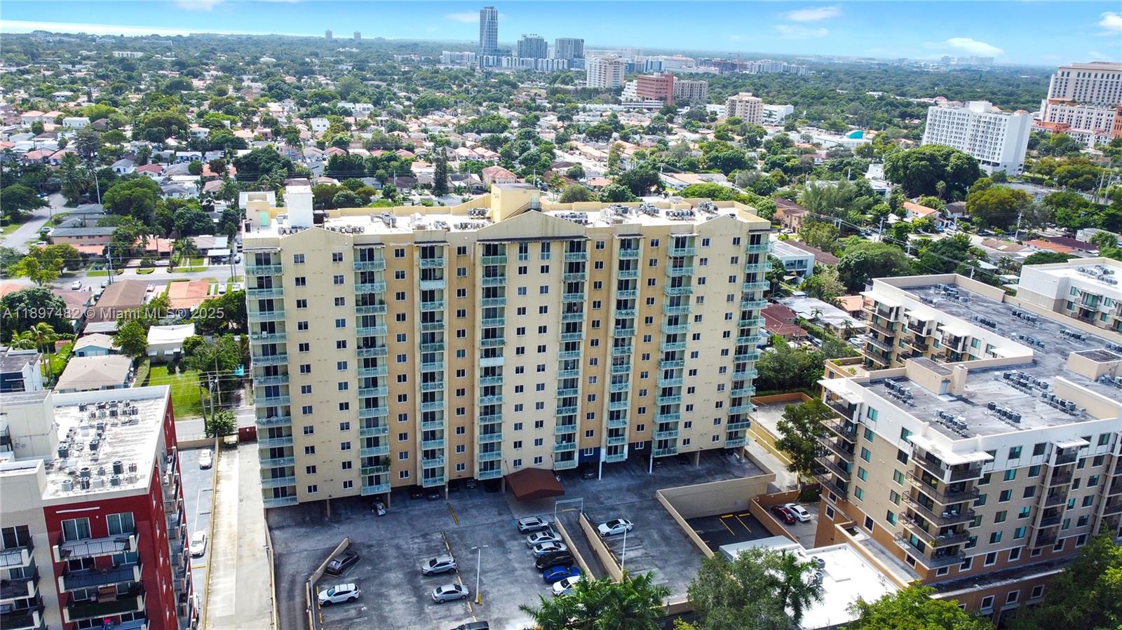 3500 Coral Way PH-07