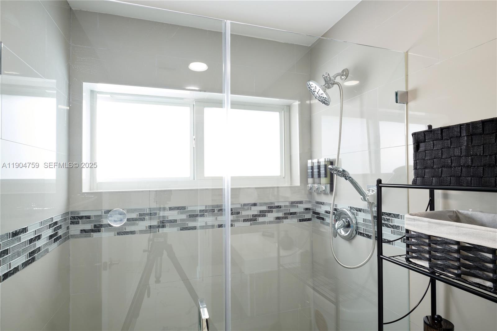 ALLIGATOR SUB - Residential