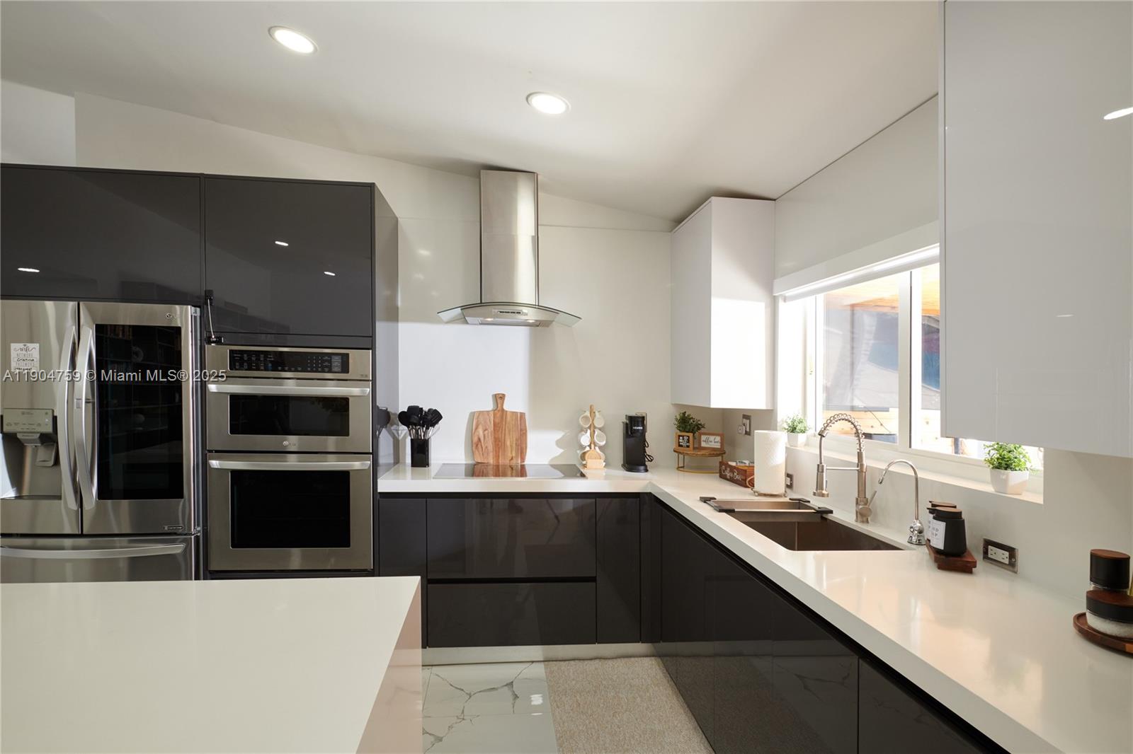 ALLIGATOR SUB - Residential