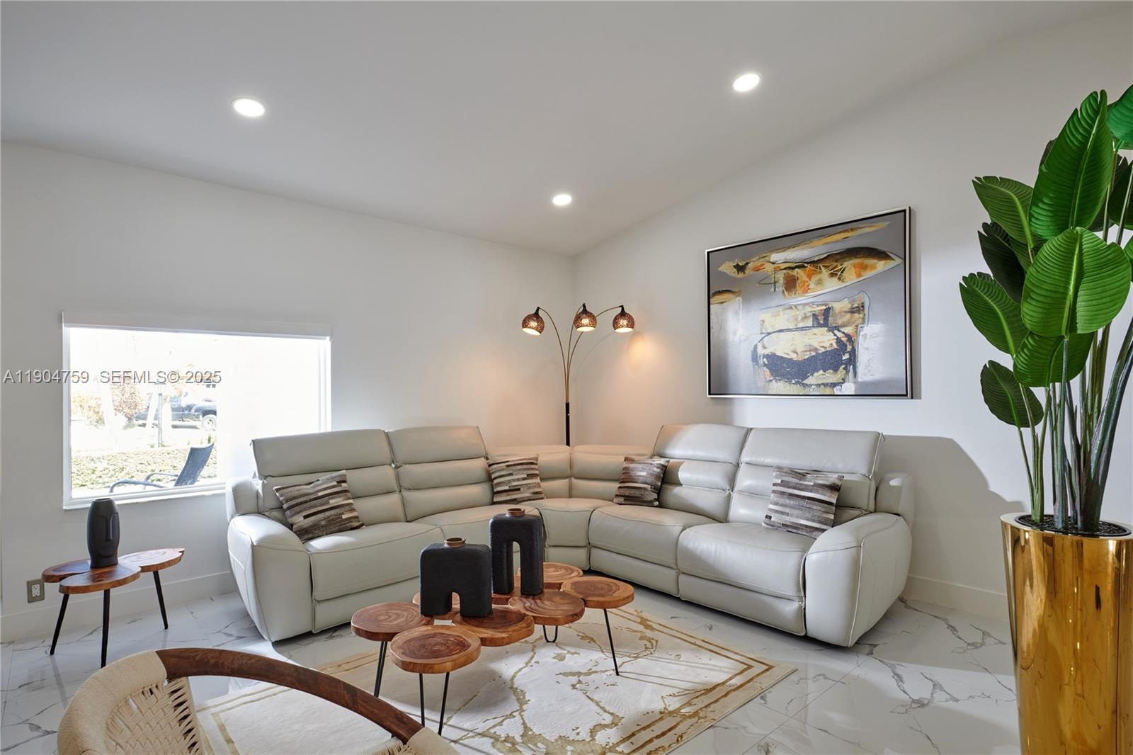 ALLIGATOR SUB - Residential