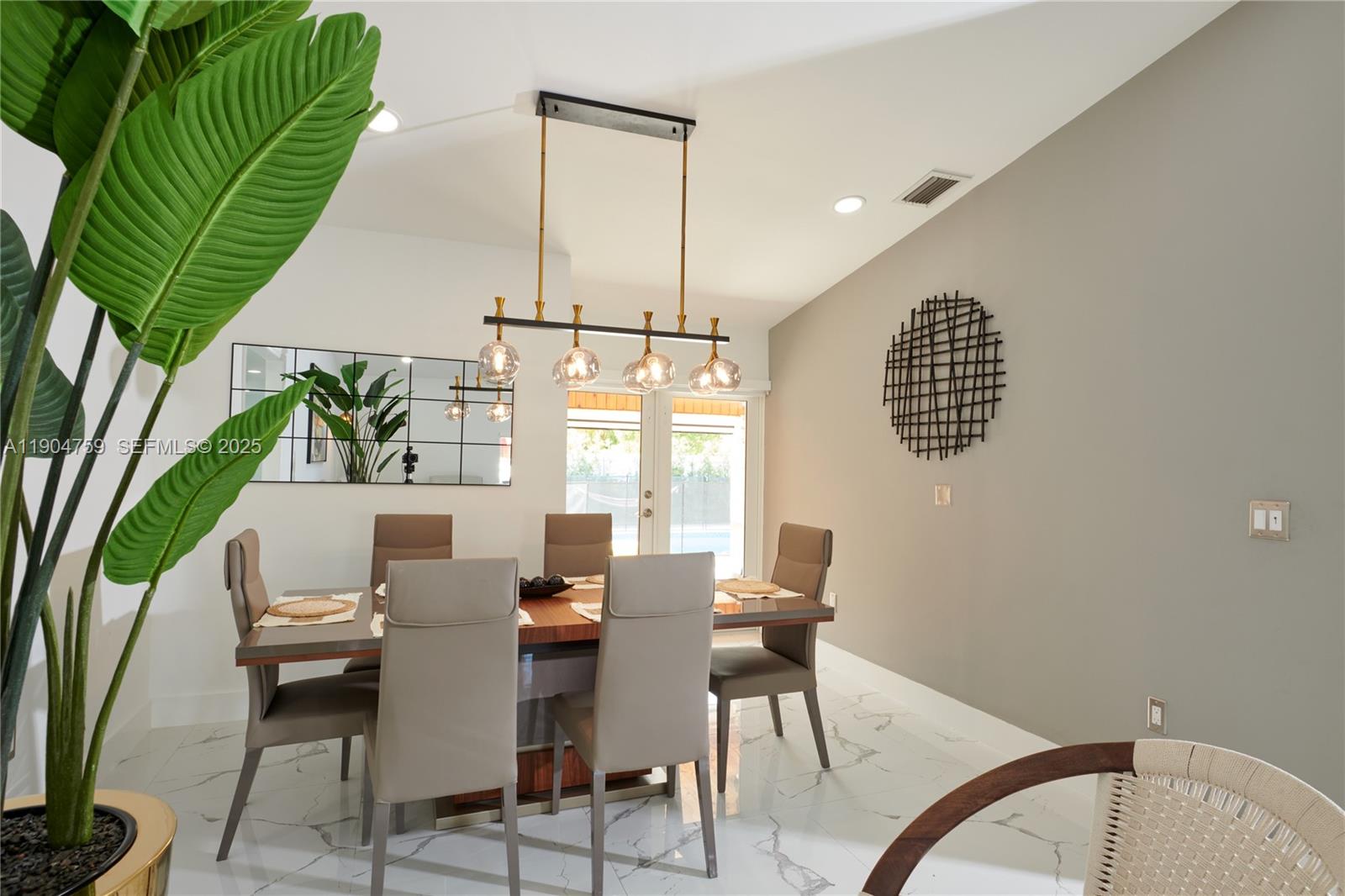 ALLIGATOR SUB - Residential