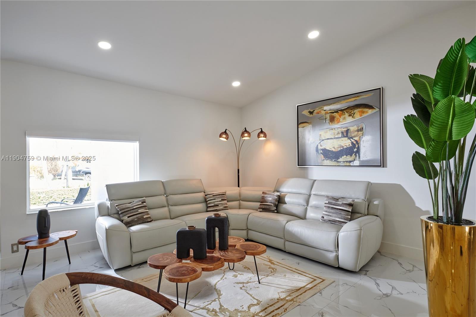 ALLIGATOR SUB - Residential