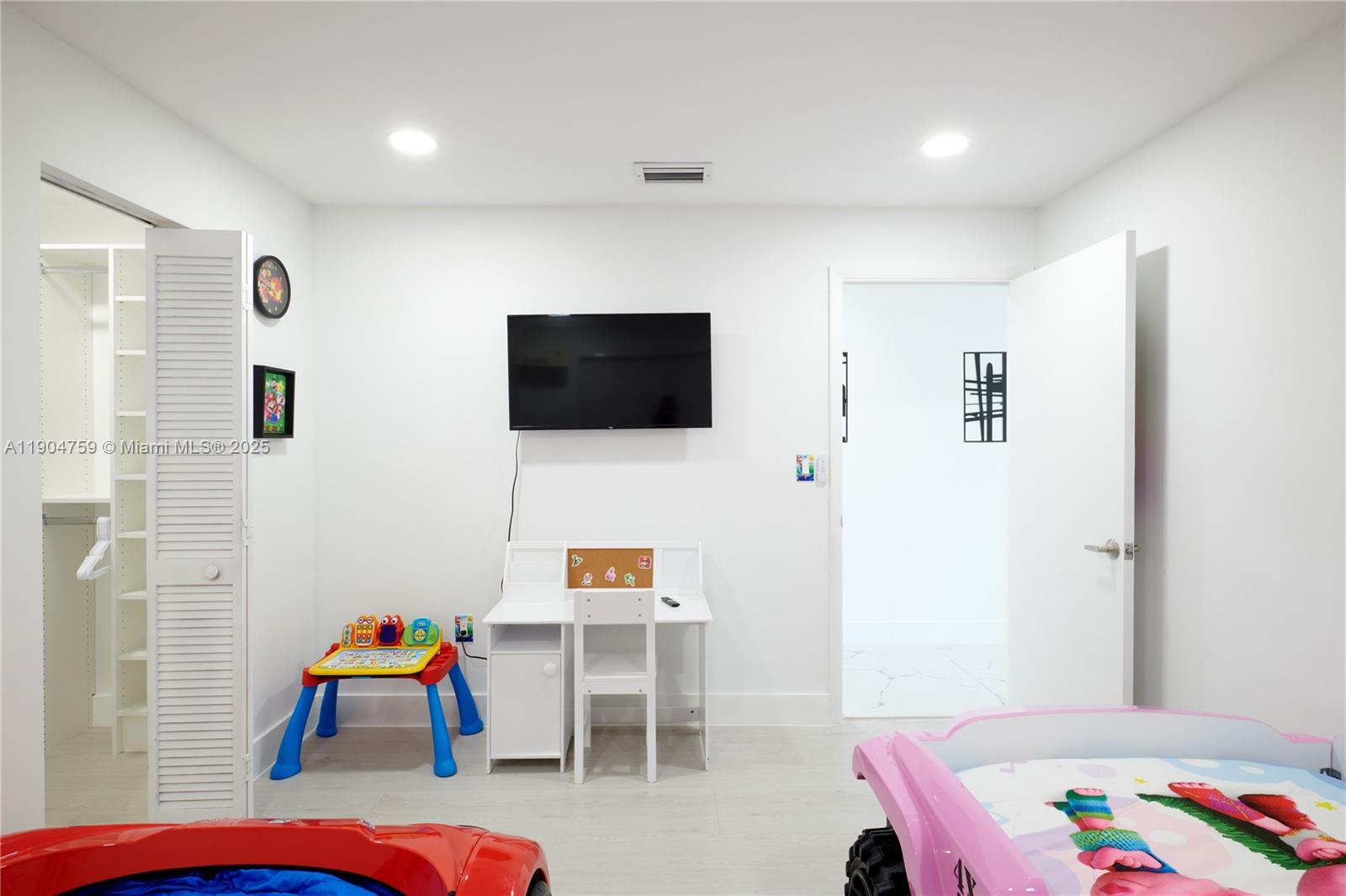 ALLIGATOR SUB - Residential