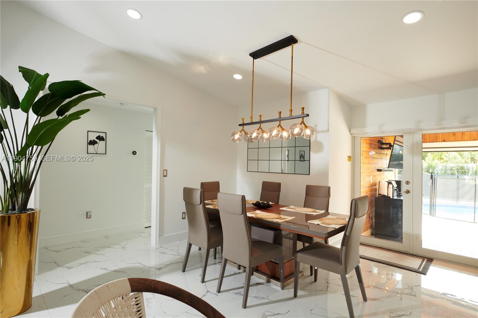 ALLIGATOR SUB - Residential