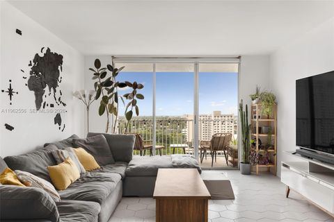 Photo of 2801 NE 183rd St #1607W, Aventura, FL 33160 (MLS # A11962556)