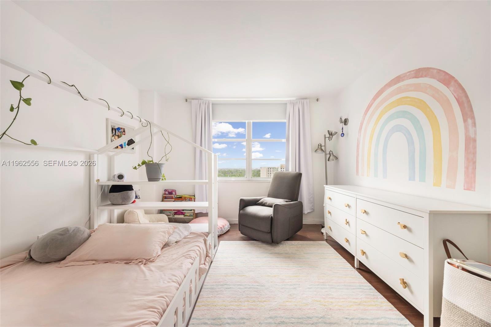 ADMIRALS PORT CONDO WEST - Residential