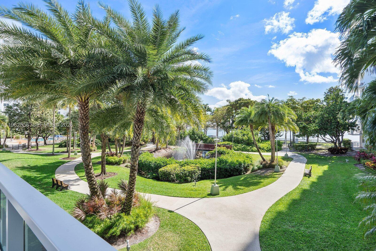 ADMIRALS PORT CONDO WEST - Residential
