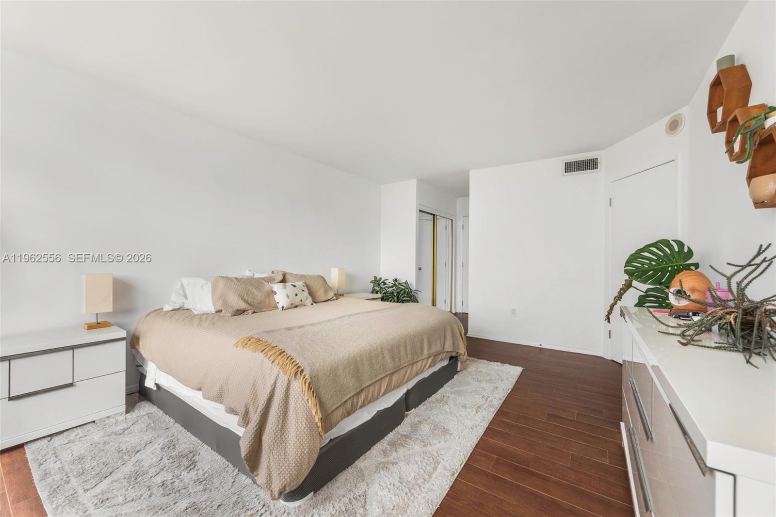 ADMIRALS PORT CONDO WEST - Residential