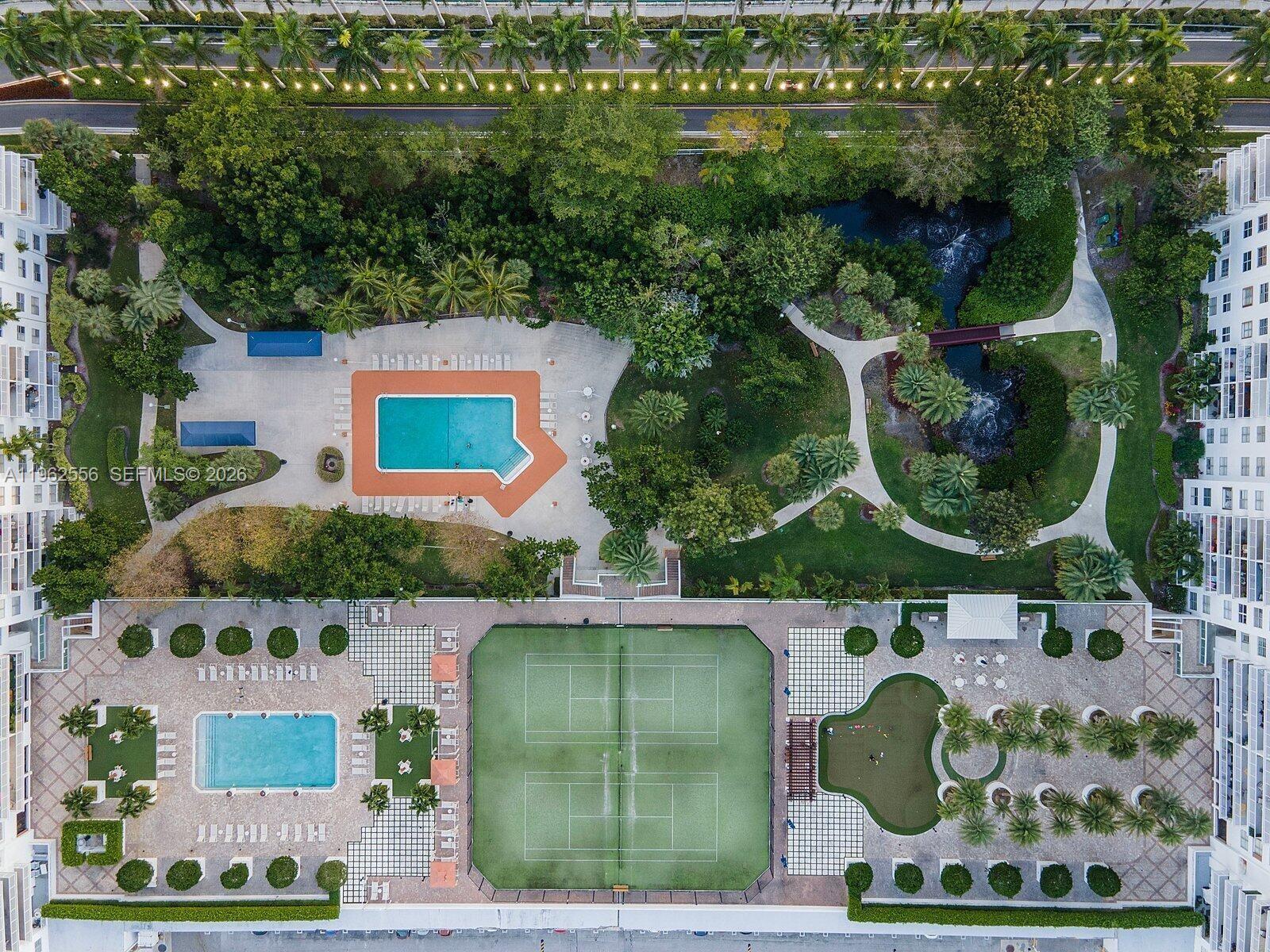 ADMIRALS PORT CONDO WEST - Residential