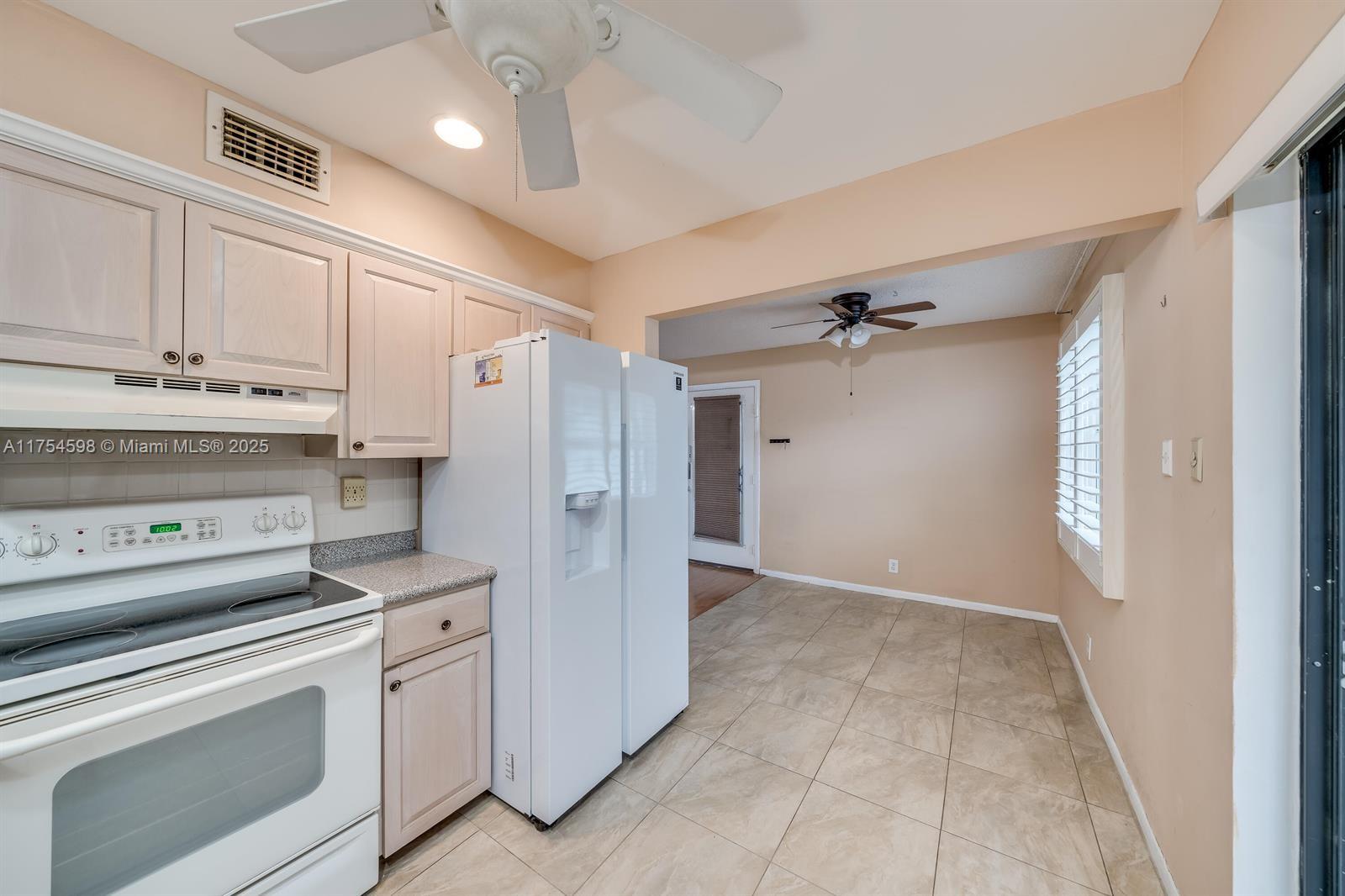 KINGS POINT CAPRI CONDOS - Residential