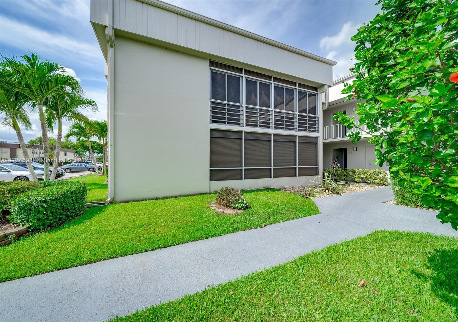 KINGS POINT CAPRI CONDOS - Residential