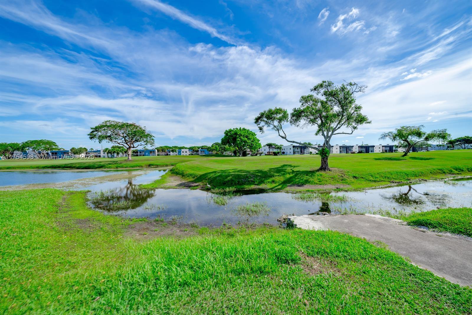 KINGS POINT CAPRI CONDOS - Residential