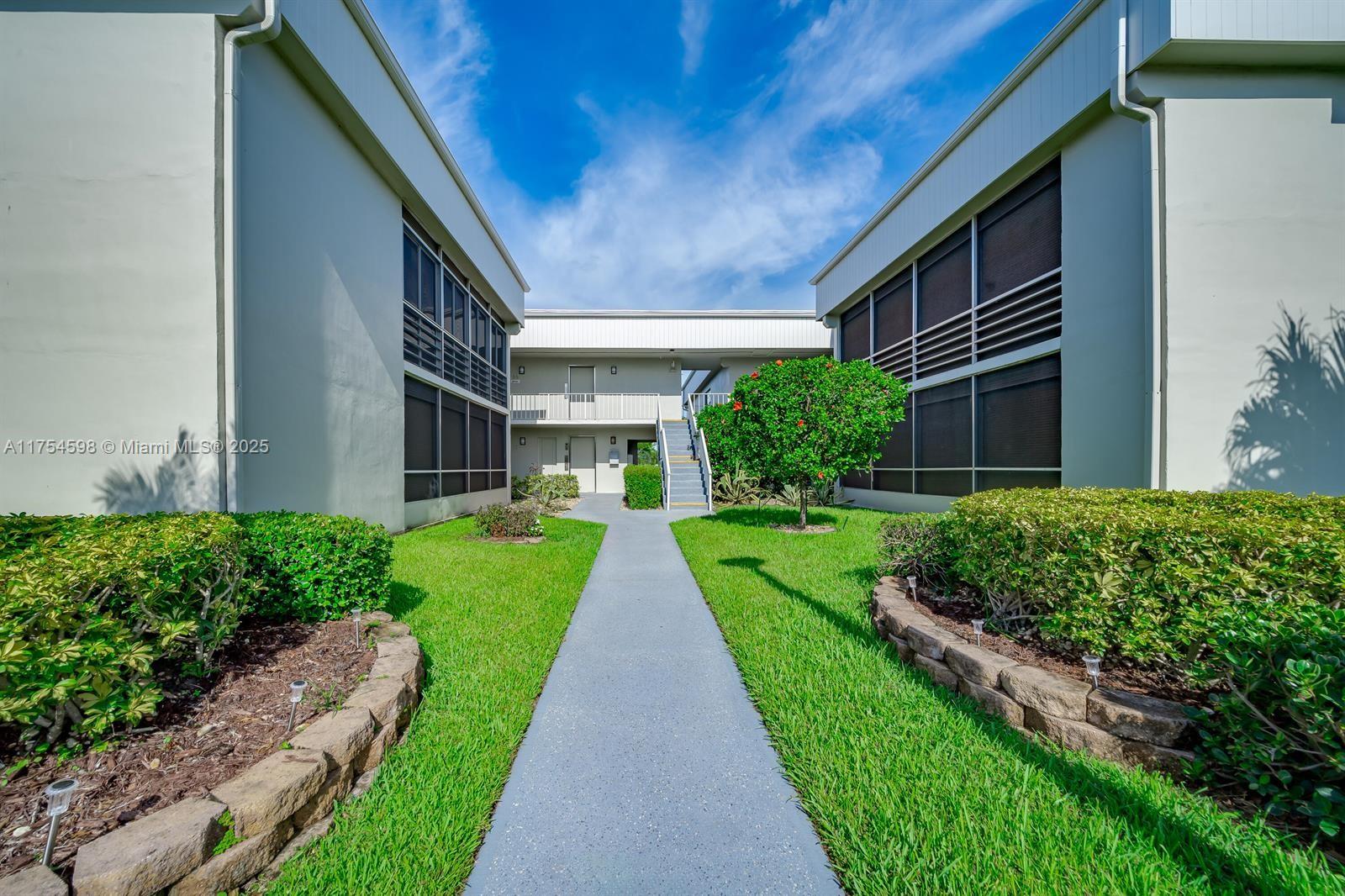 KINGS POINT CAPRI CONDOS - Residential