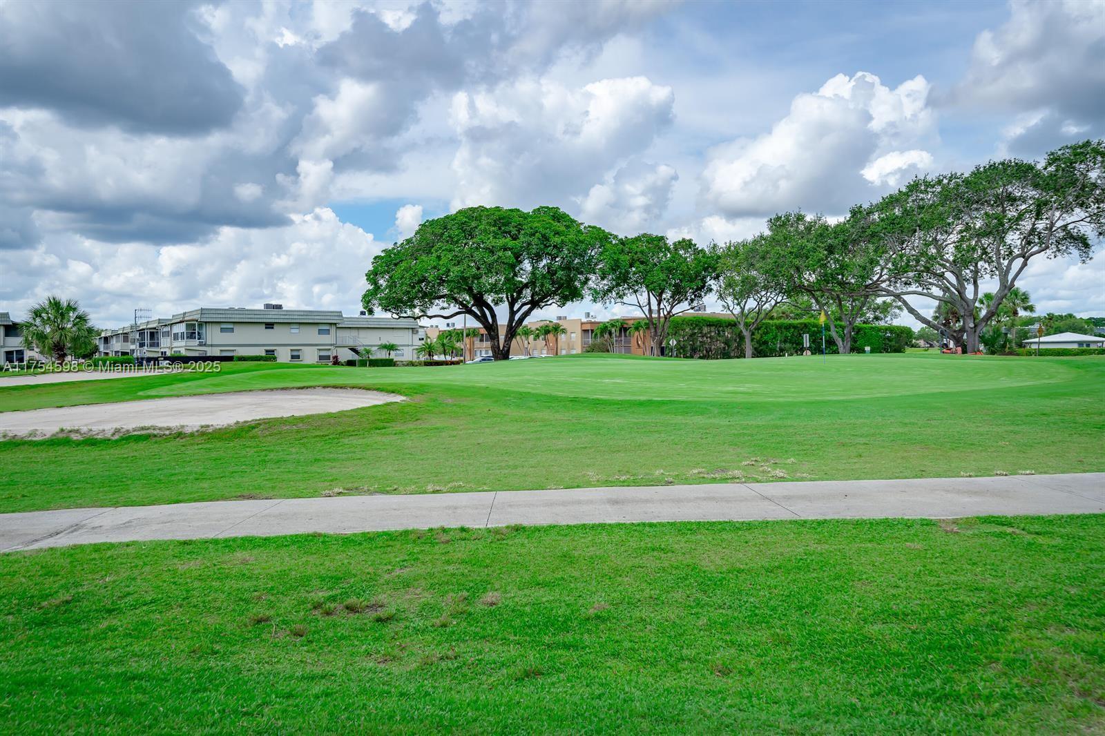 KINGS POINT CAPRI CONDOS - Residential