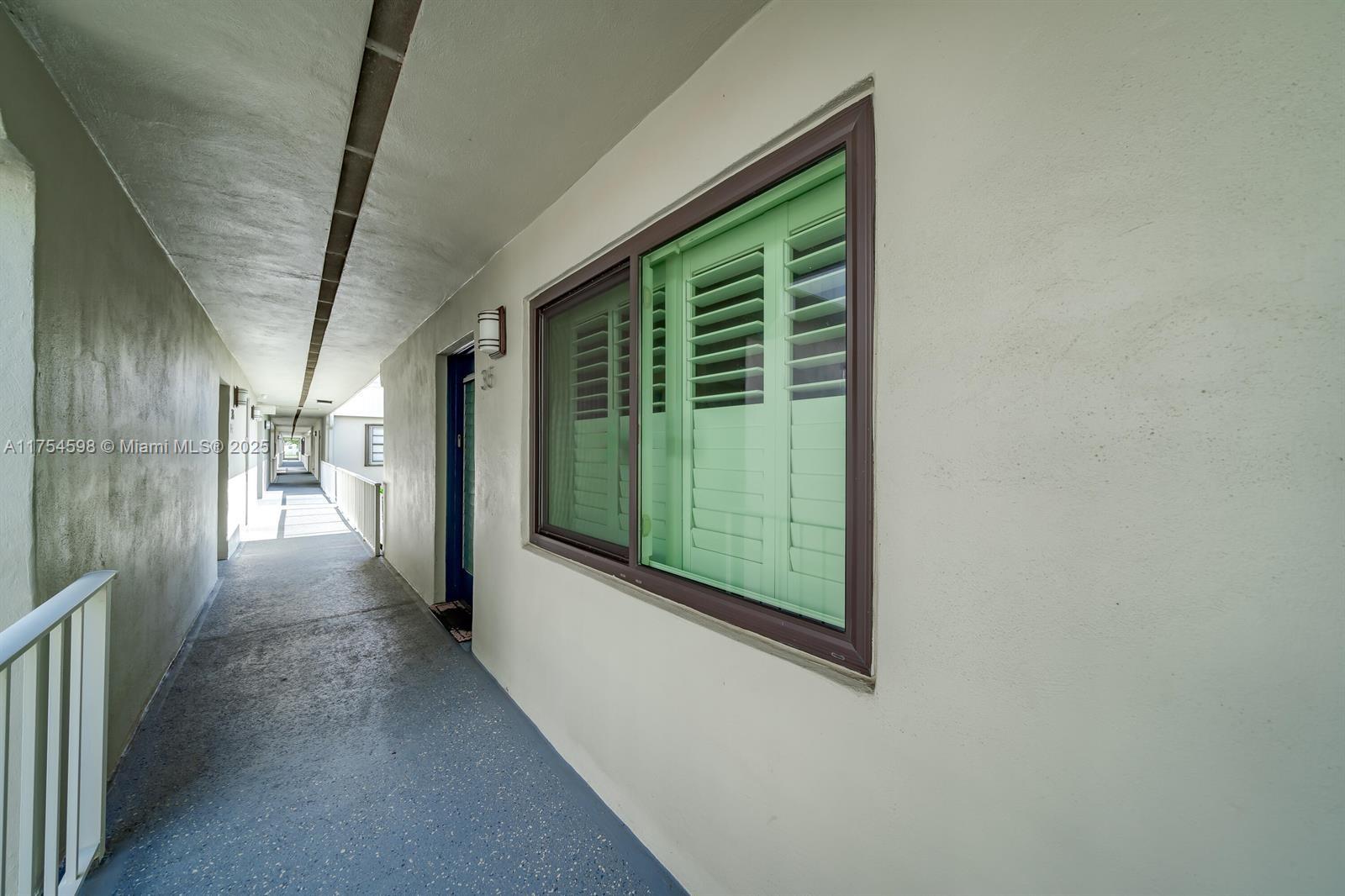 KINGS POINT CAPRI CONDOS - Residential