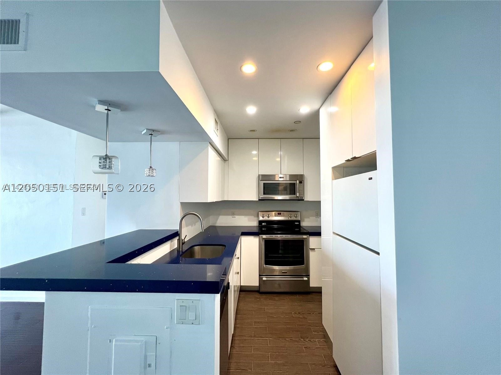 1200 West Ave PH29