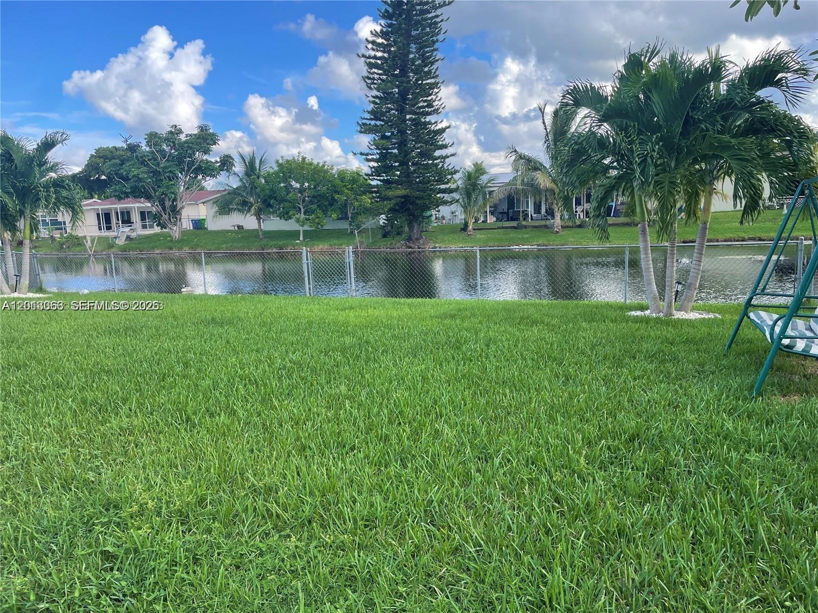 SUNRISE GOLF VILLAGE SEC - Residential