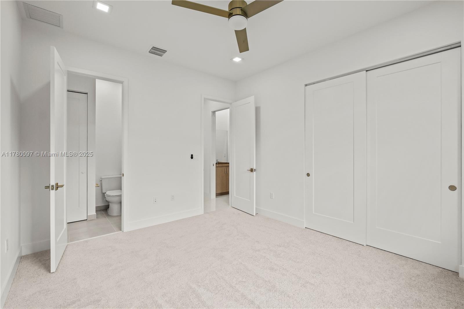 AVENIR POD - Residential Lease